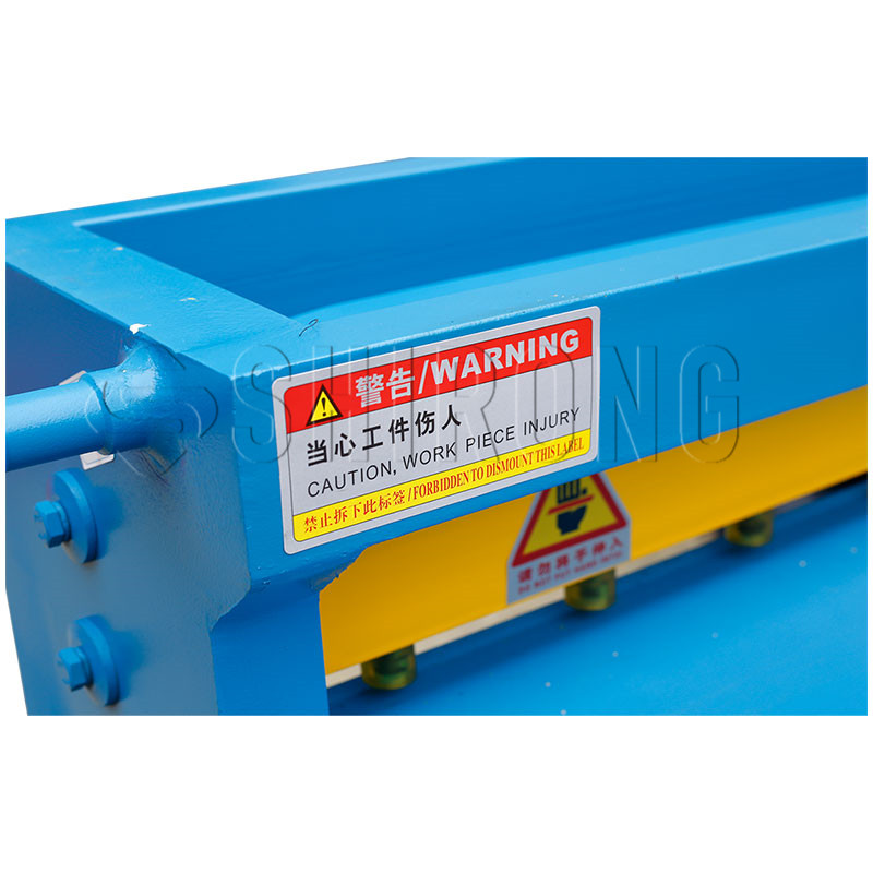 Small electric shear