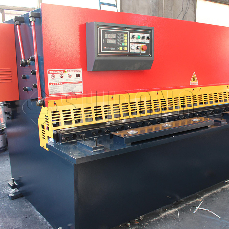 hydraulic shearing machine