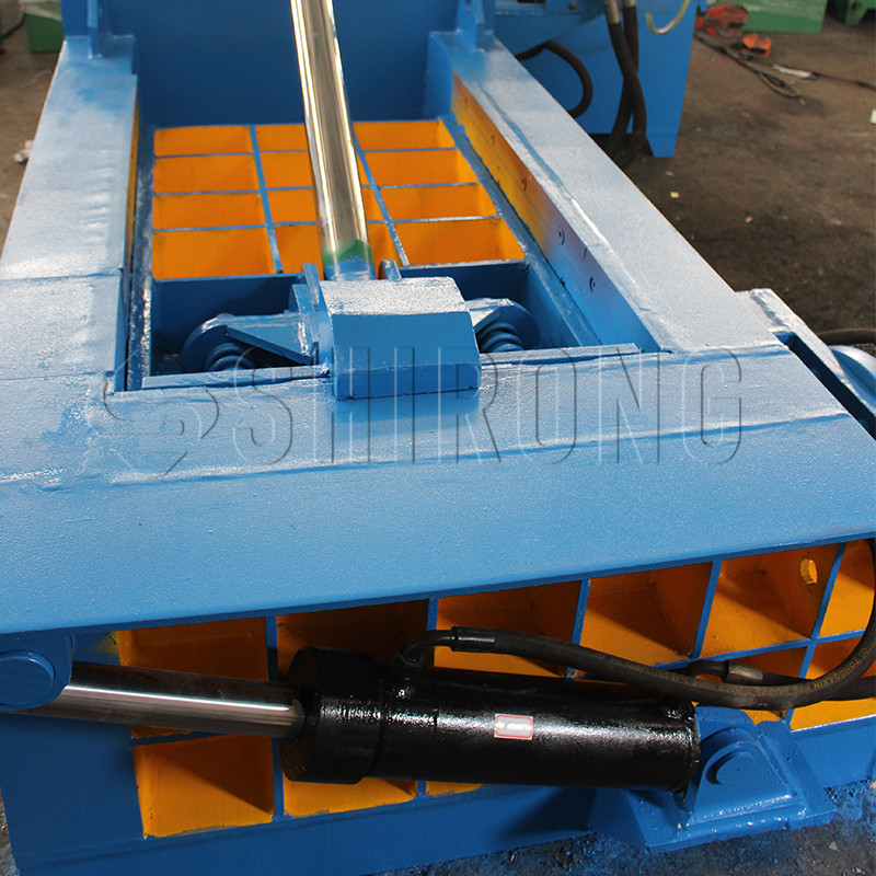 scrap metal baling machine